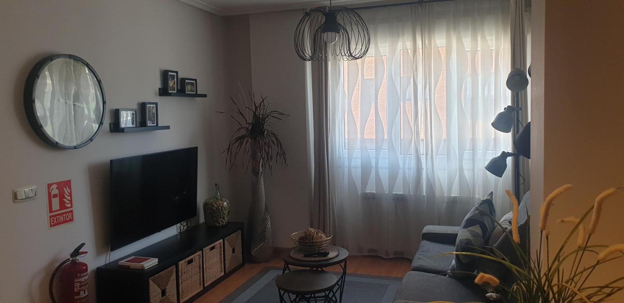 Apartamento "Los Prados" Wifi Y Parking Oviedo Esterno foto