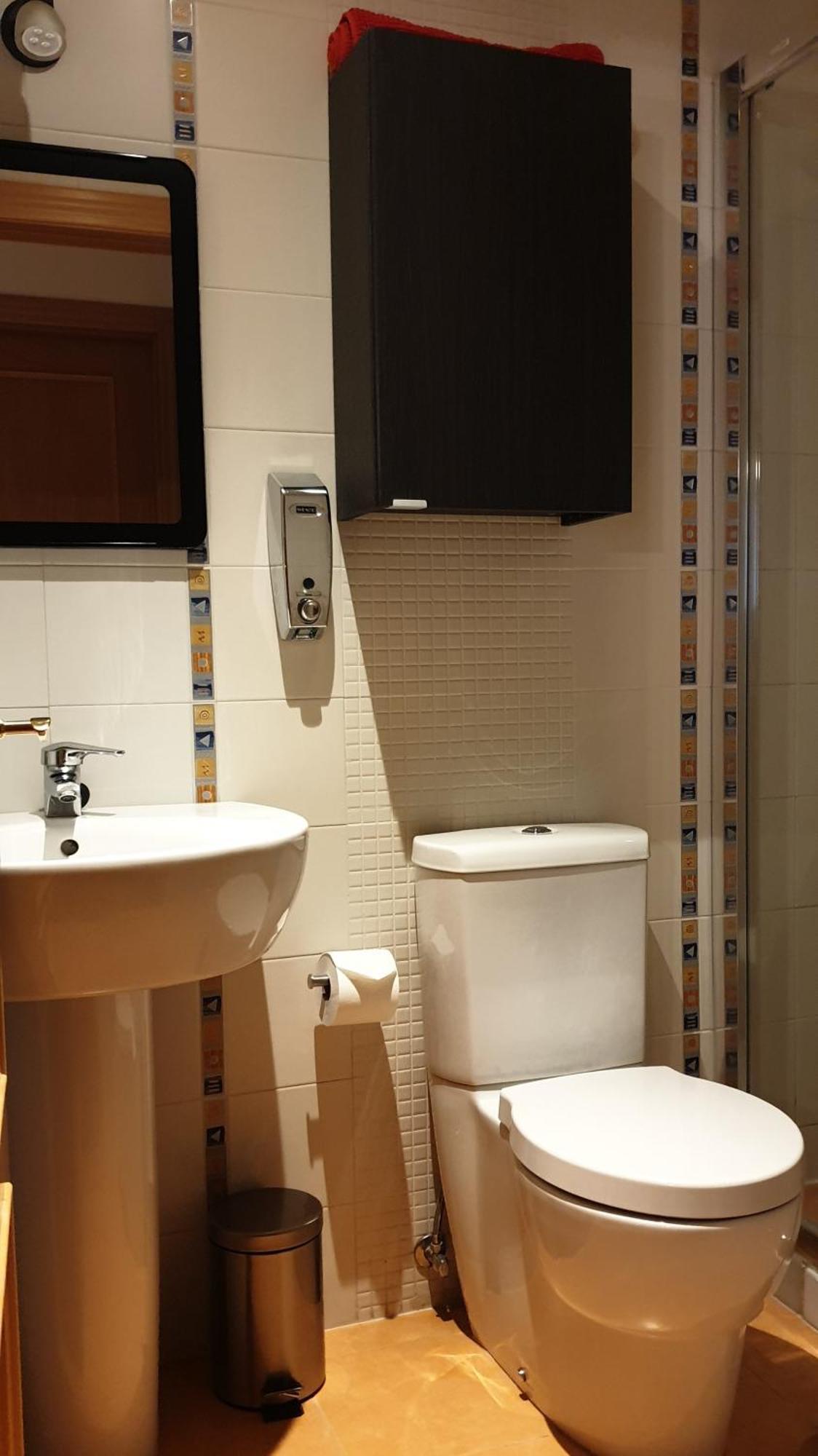 Apartamento "Los Prados" Wifi Y Parking Oviedo Esterno foto