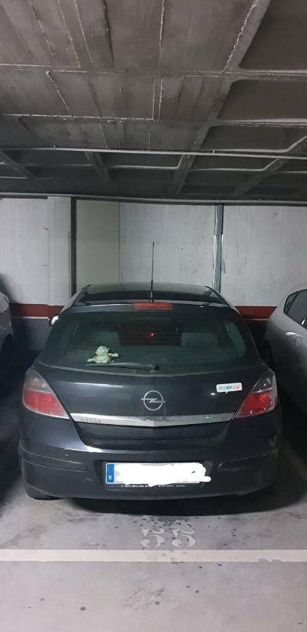 Apartamento "Los Prados" Wifi Y Parking Oviedo Esterno foto